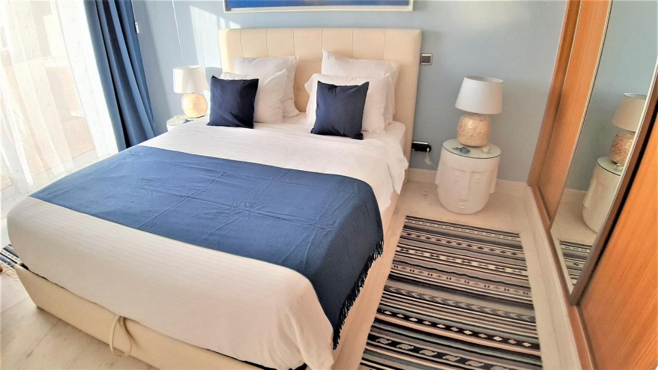 Potato Beach Apartment At Beach Front & Sea View Lagos Exteriör bild
