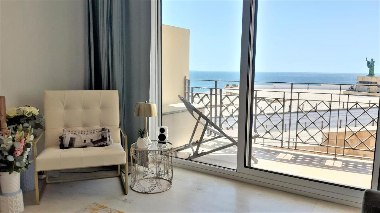 Potato Beach Apartment At Beach Front & Sea View Lagos Exteriör bild